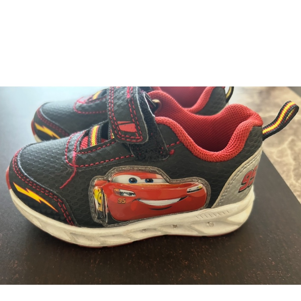 Kid’s shoes Bundle.Size 6 - Picture 5 of 8